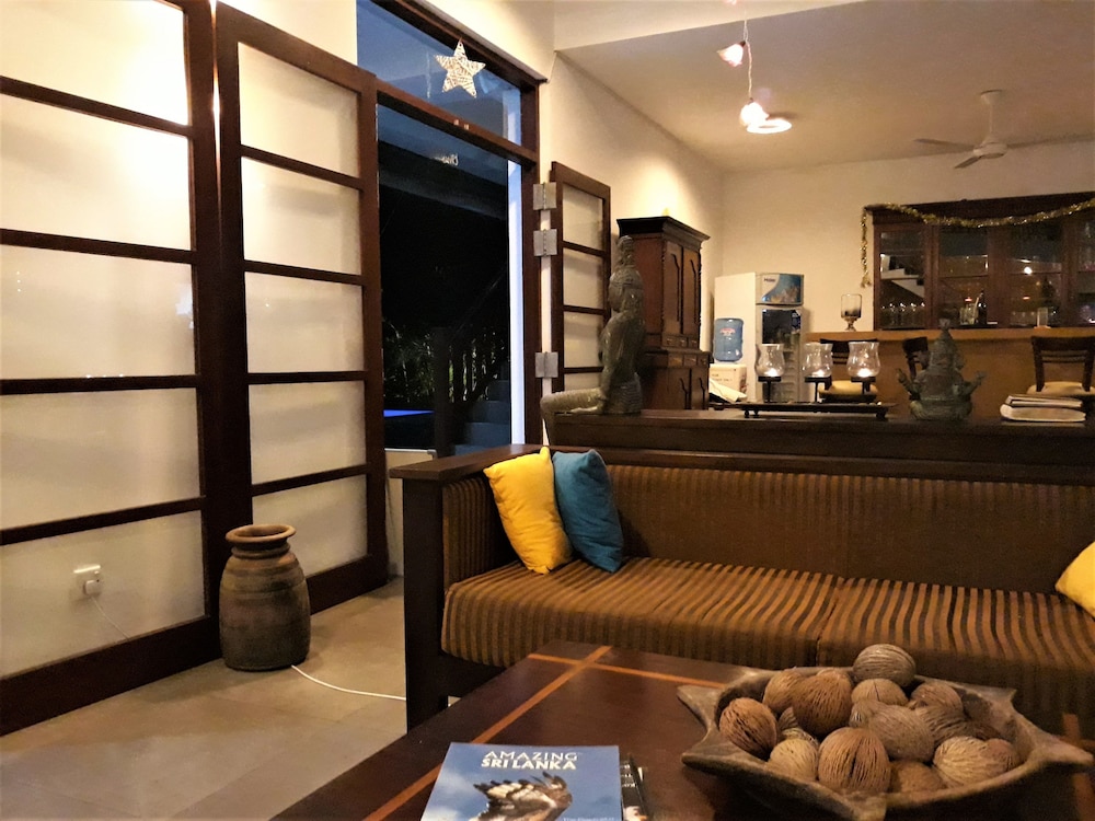 Imagine Villa Hotel 15/50