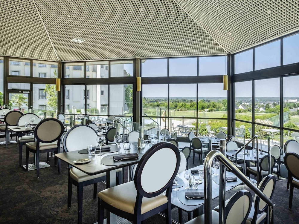 NOVOTEL AMBOISE 41/49