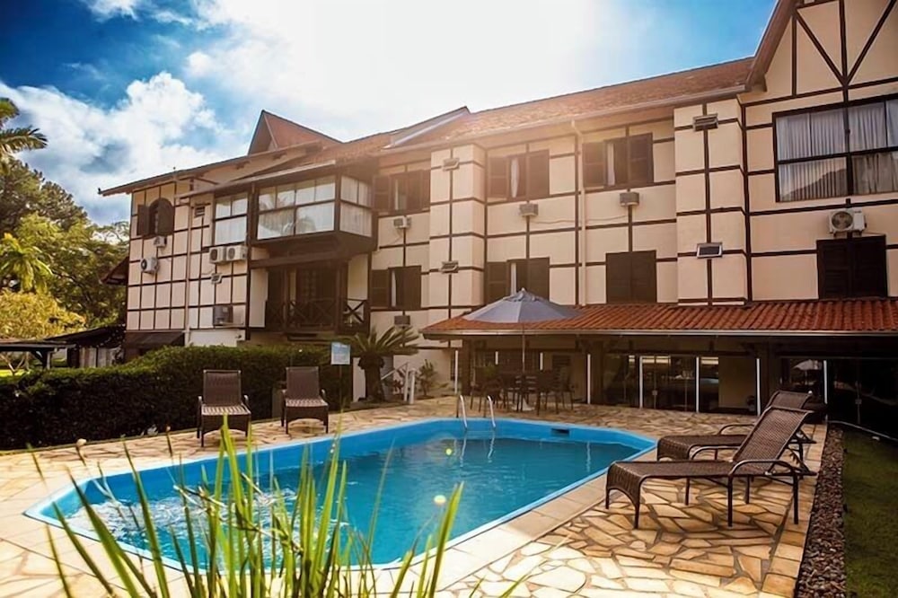 Steinhausen Colonial Hotel 5/20