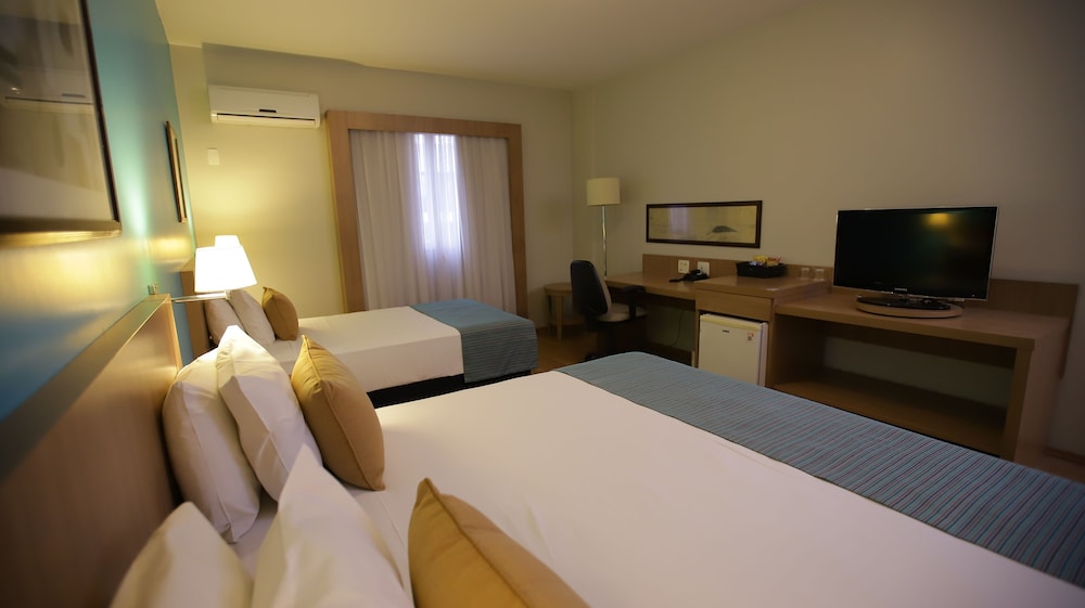 Comfort Suites Flamboyant 8/33