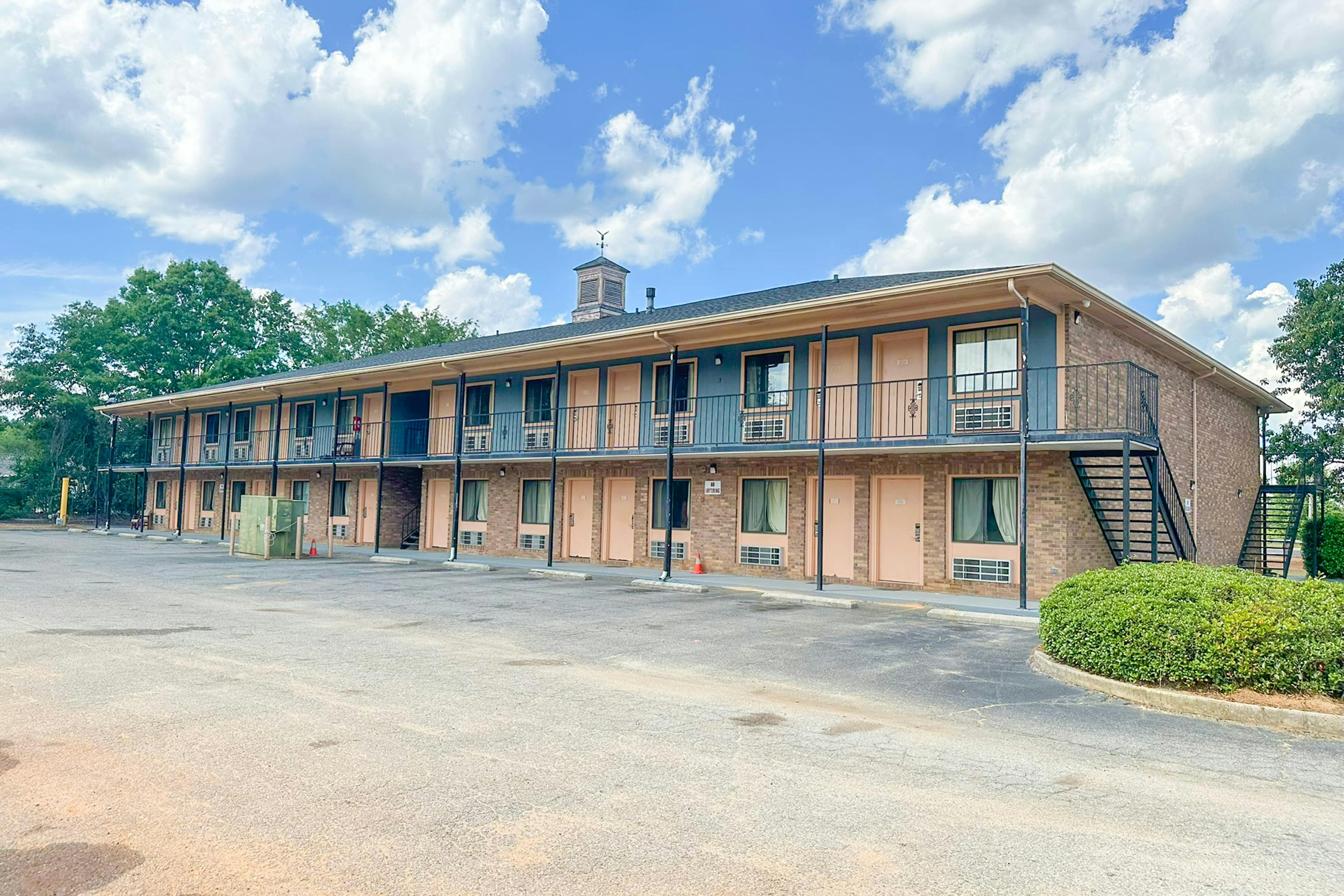 Louisville Inn by OYO Louisville GA US 1 in Louisville