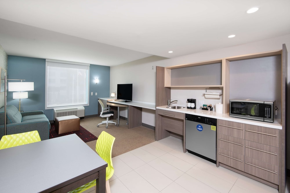 Home2 Suites By Hilton Phoenix Airport North 28/47