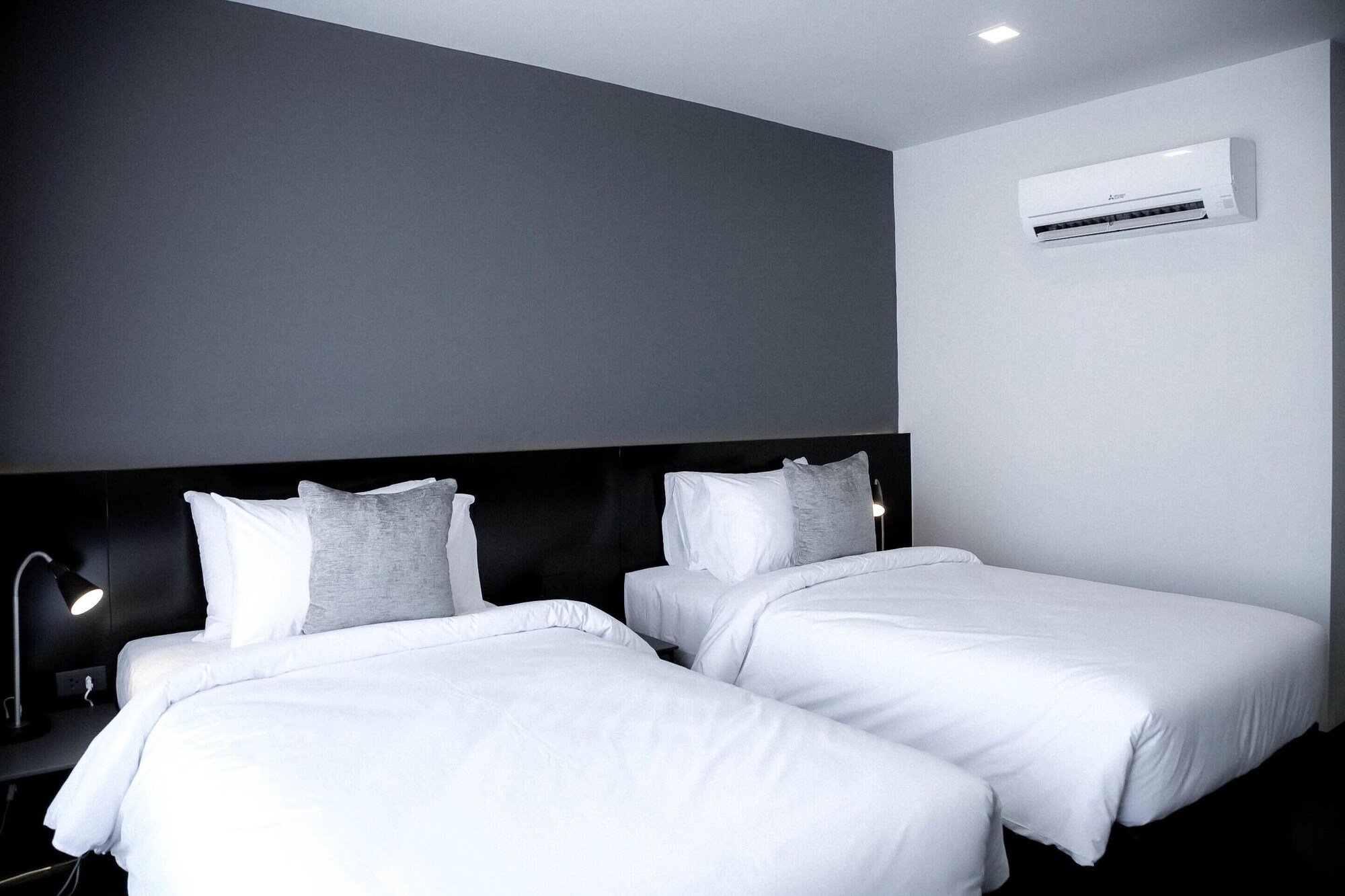 STANDARD, TWIN BEDS