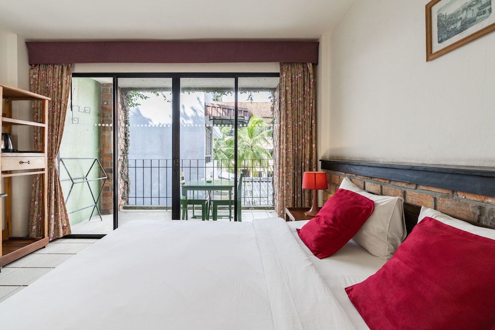 Motive Cottage Resort 26/65