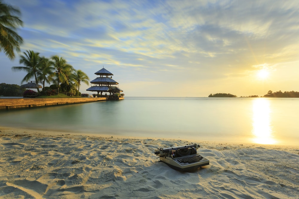 Pearl Farm Beach Resort 63/75