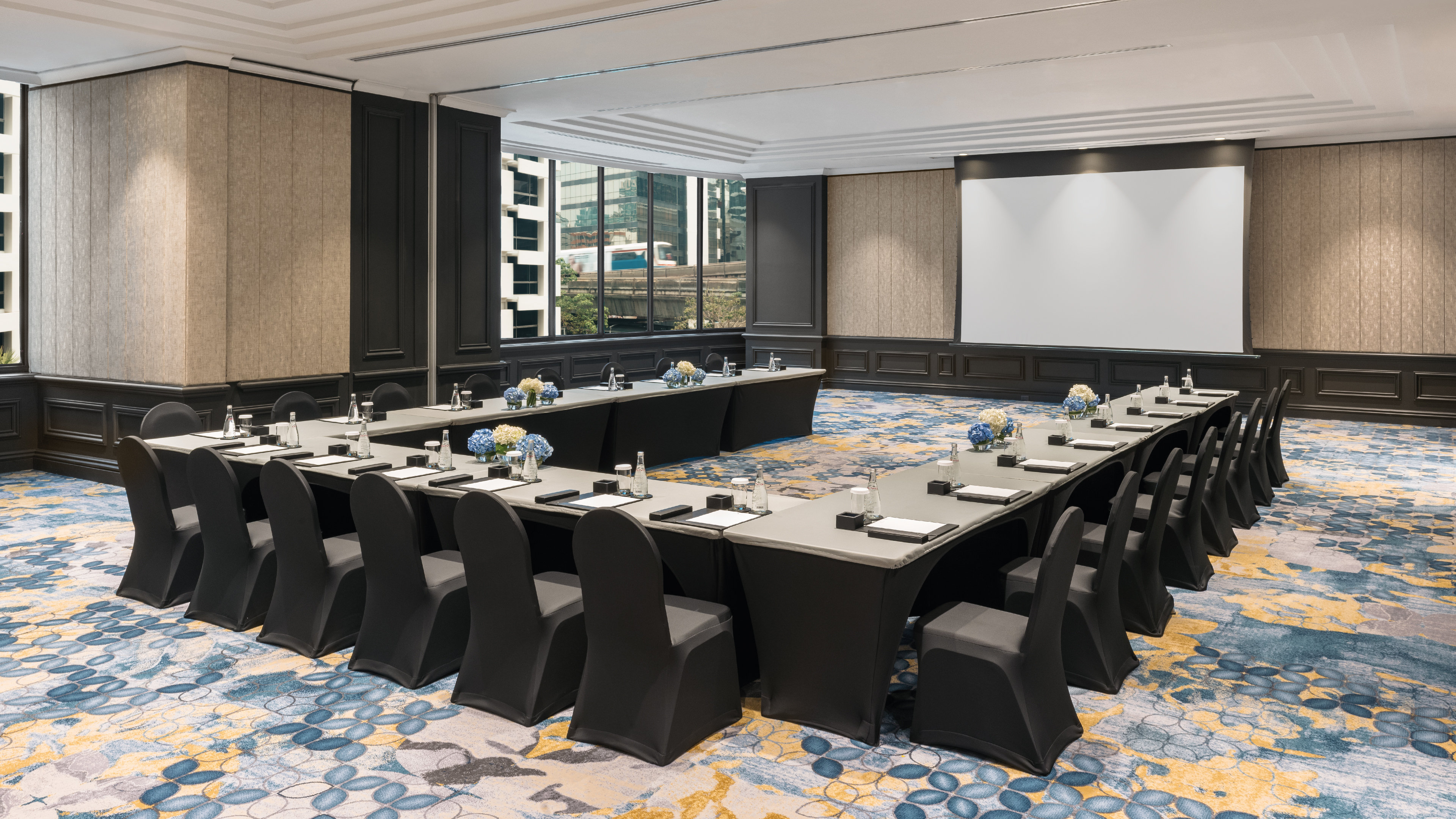 Intercontinental Bangkok 71/81