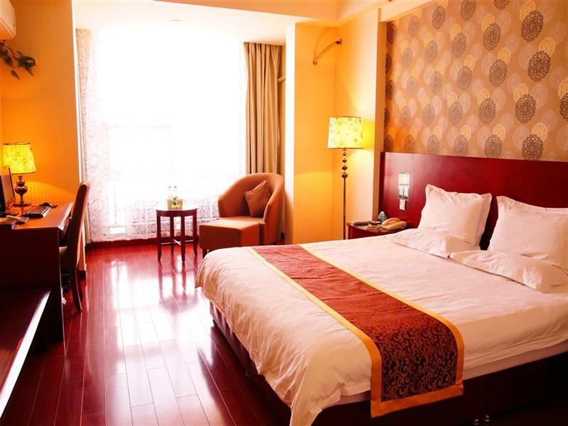 GreenTree Inn Jiuquan Century Plaza Hotel 41/68