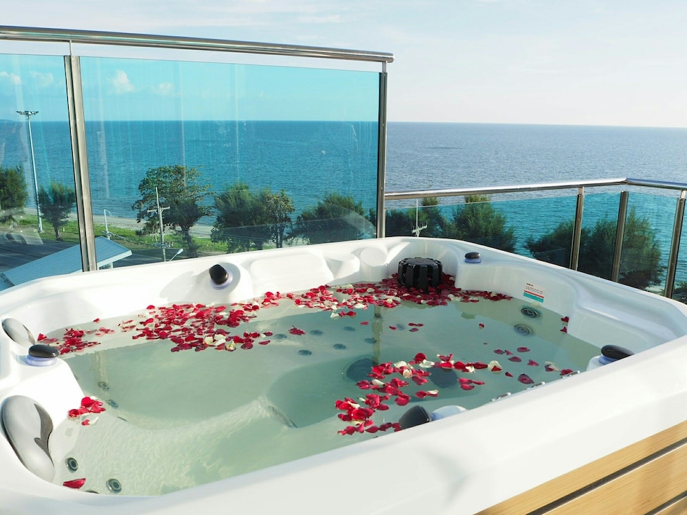 Grandblue Resort 39/70