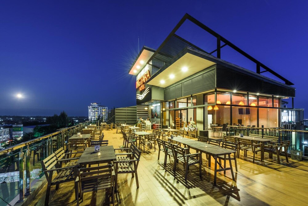Ingtara Hotel 9/43