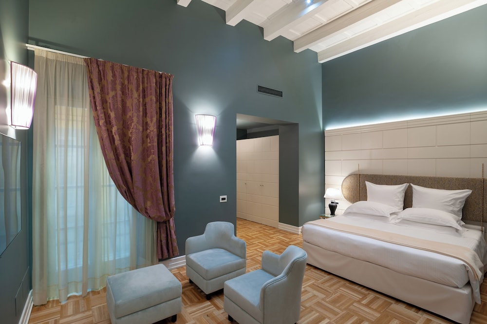 Hotel Number Nine 13/60
