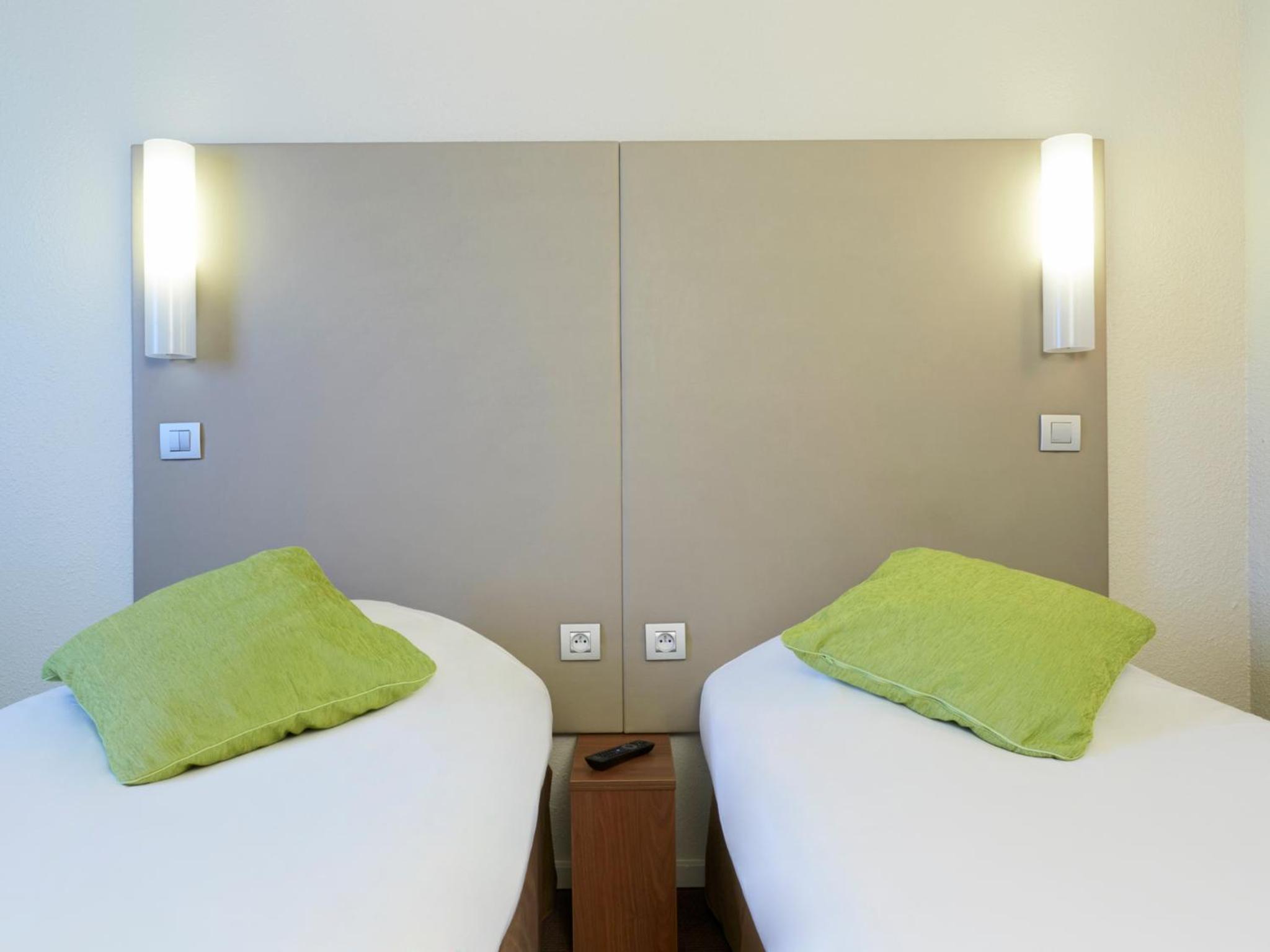 Room, Twin Beds, CAMPANILE VILLENEUVE SUR LOT - PUJOLS 3/5
