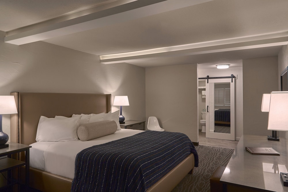 Fredericksburg Inn And Suites 13/53