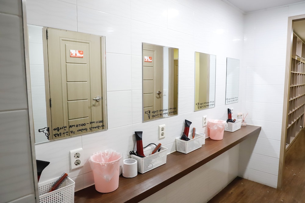 Busan Suk Bak Dot Com Guest House 51/52