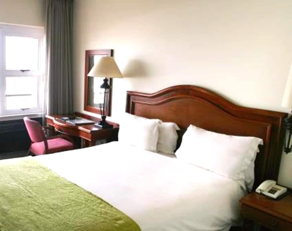 Premier Hotel Regent East London 23/59