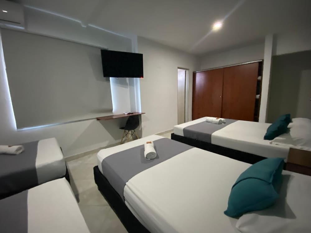Ayenda 1228 Balcones de la 70 53/64