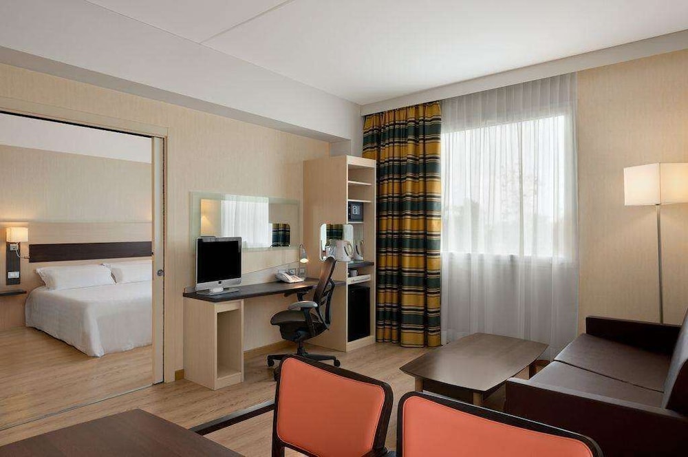 Hilton Garden Inn Rome Airport 16/75