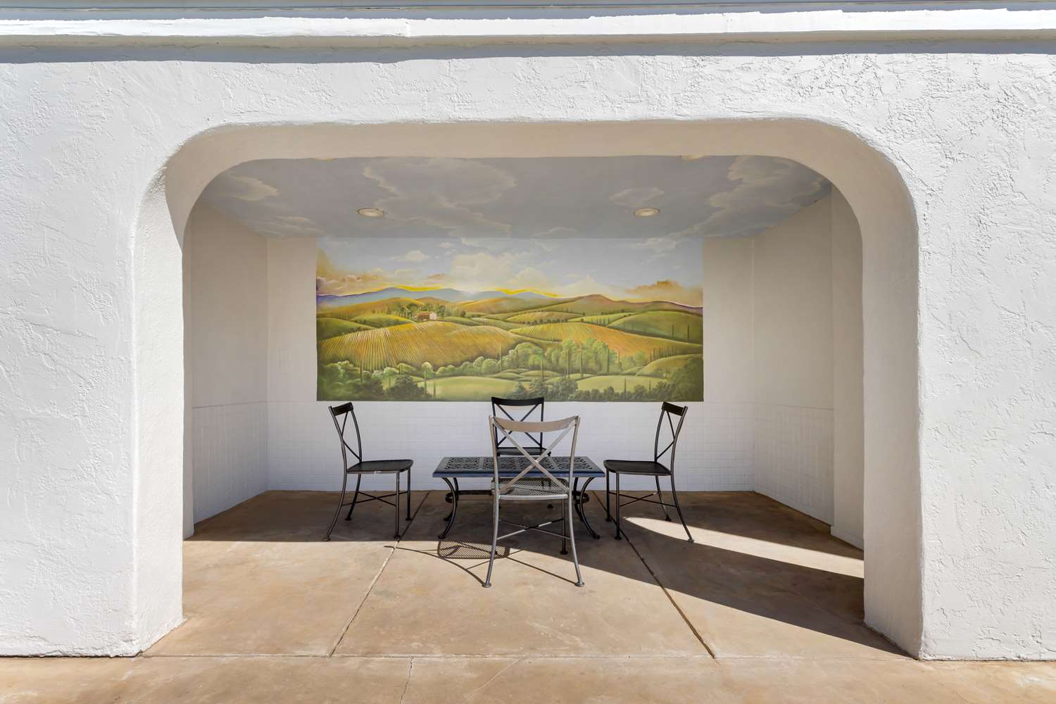 Dry Creek Inn MOD Collection by Sonesta 50/56
