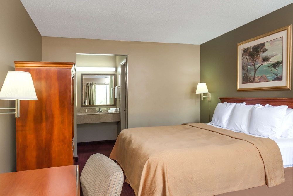Knights Inn Lebanon 9/20