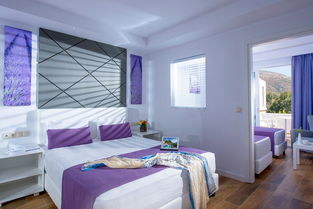Fodele Beach and Water Park Holiday Resort 17/76