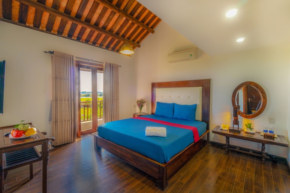 Golden Peach Villa Hoi An 24/68