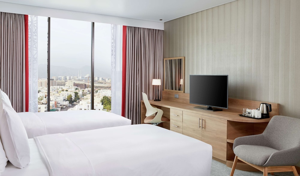 Hilton Garden Inn Muscat Al Khuwair 14/54