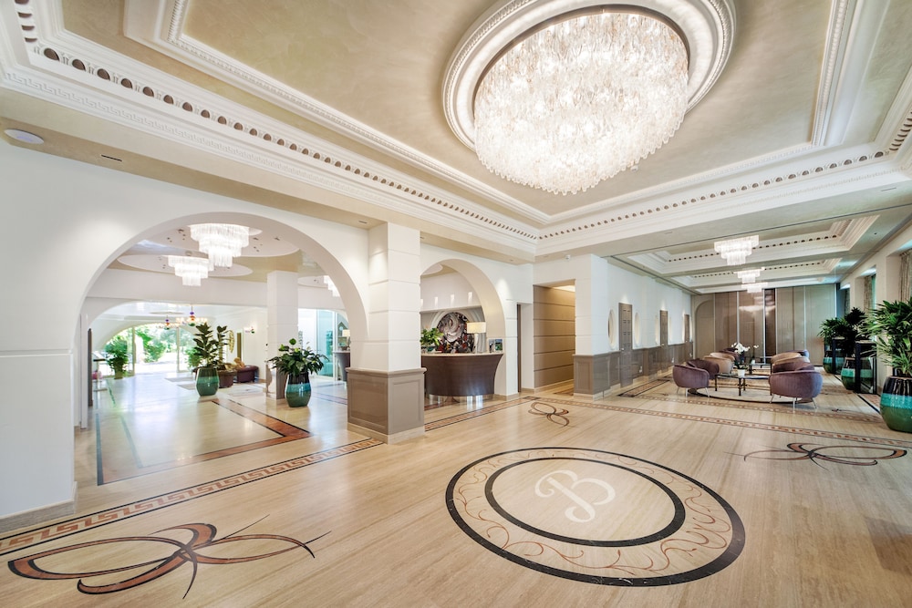 Hotel Aurelia 9/75