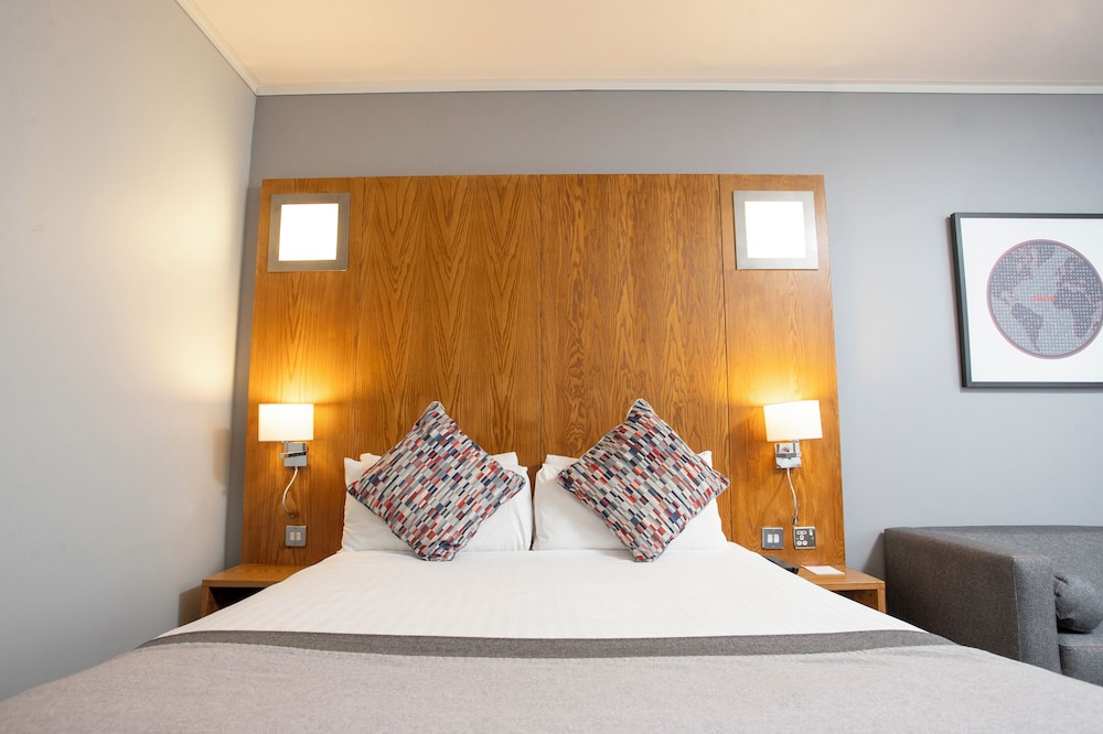 STANDARD, DOUBLE BED, ACCESSIBLE