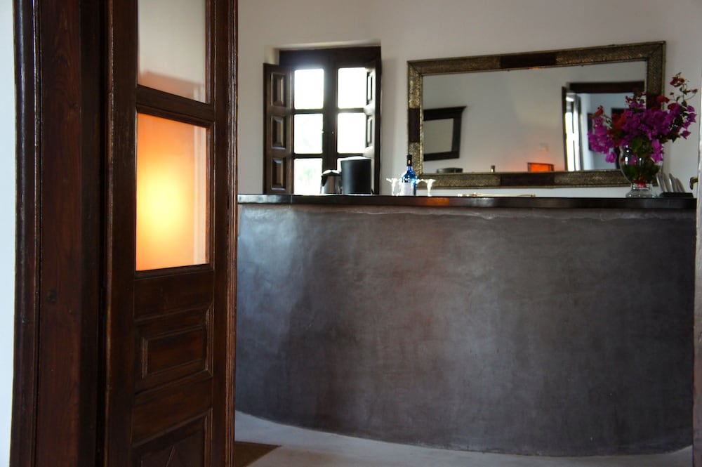 Santorini Heritage Villas &amp; Mansions 2/50