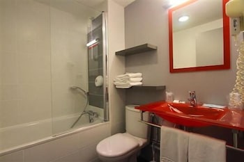 Brit Hotel Le Kerotel 55/59