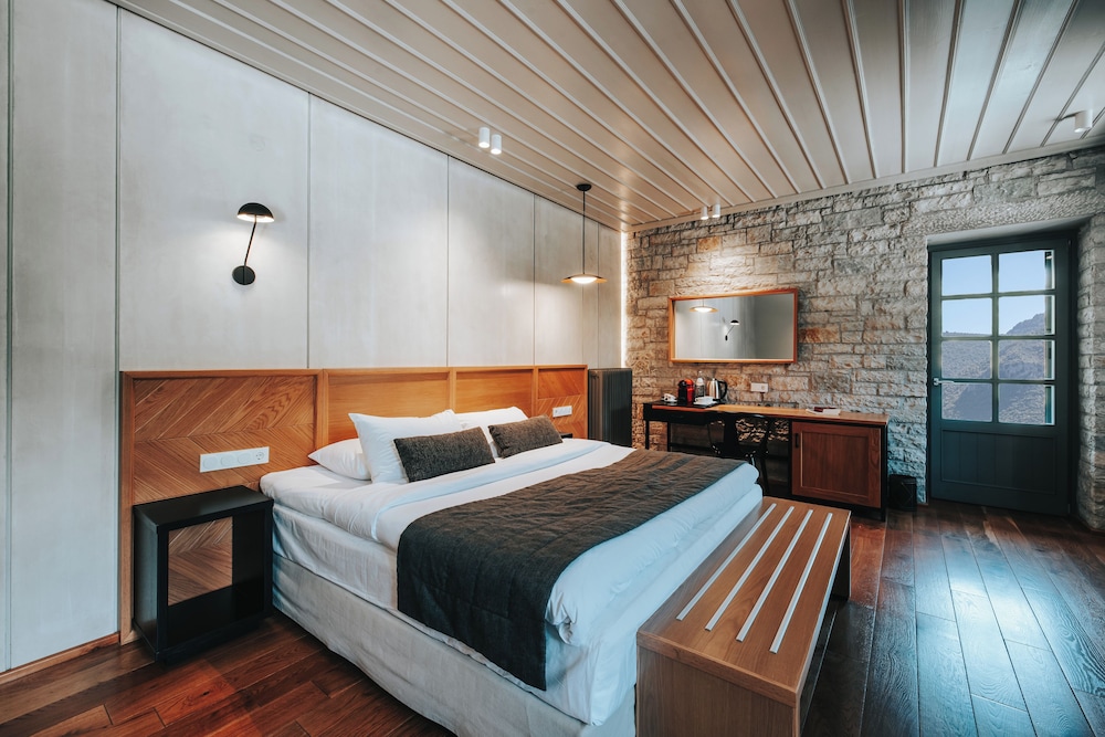 Aristi Mountain Resort Hotel And Spa 9/69