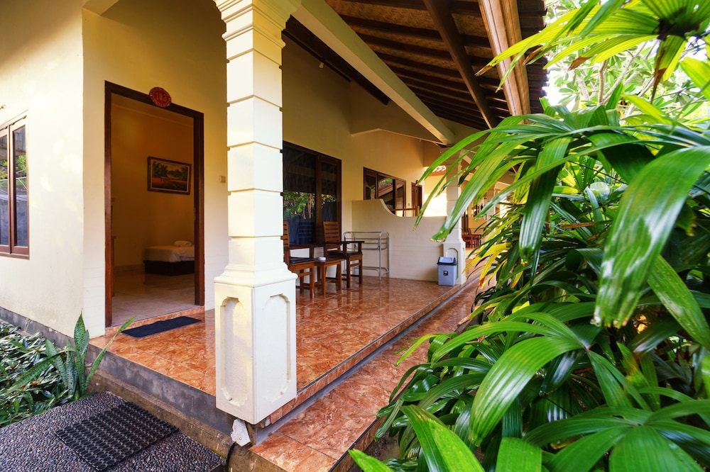 Segara Anak Hotel 2/47