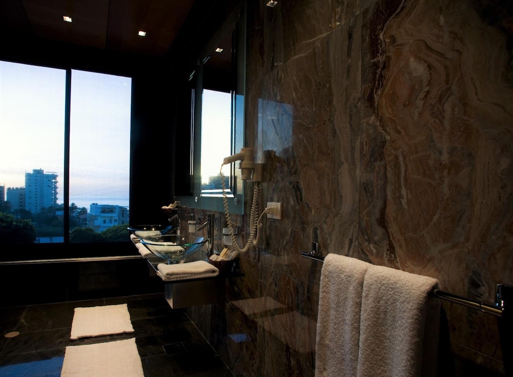 Lahoya Beirut Hotel 28/34