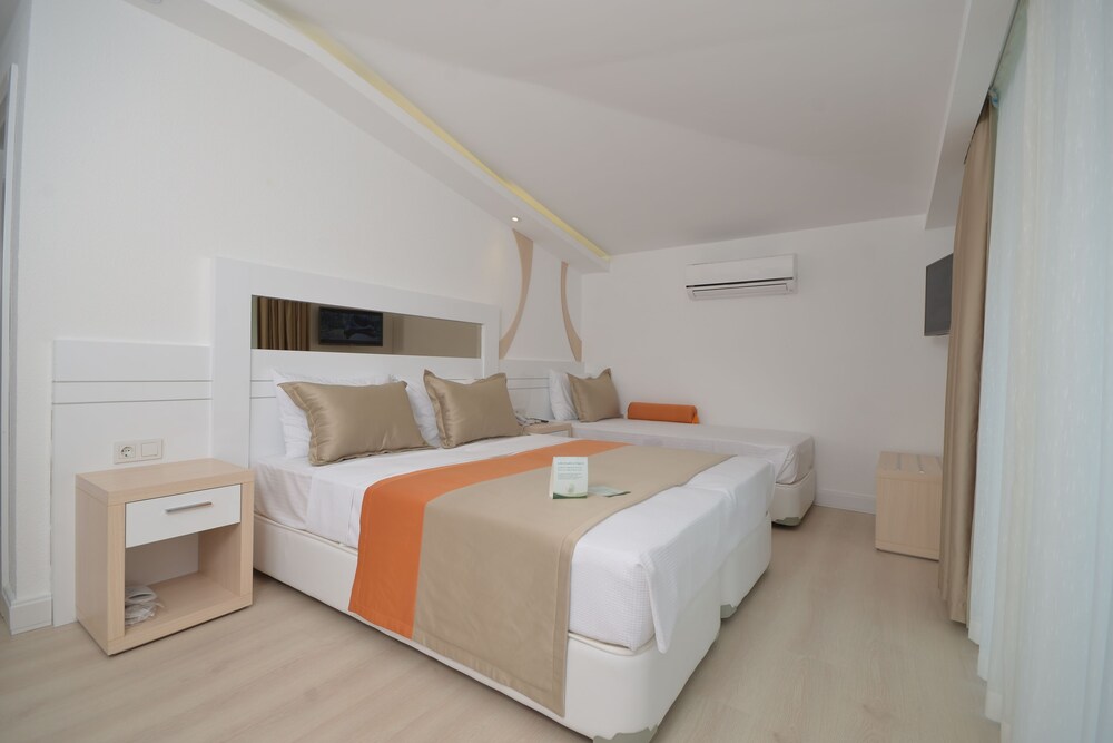 DOCS HOTEL KEMER 14/58