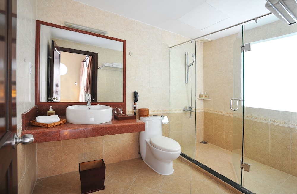 Diamond Bay Resort & Spa 74/74