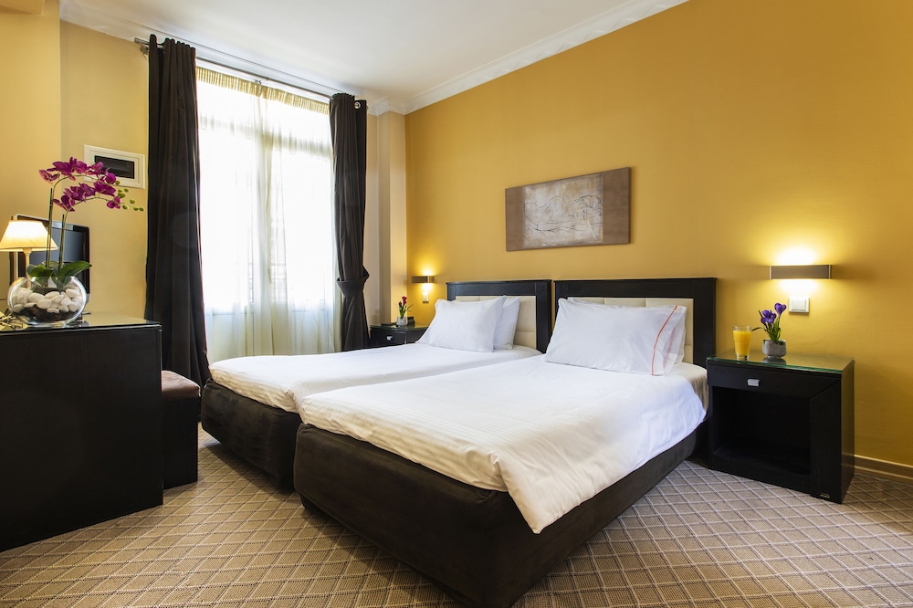 Egnatia Hotel 4/33