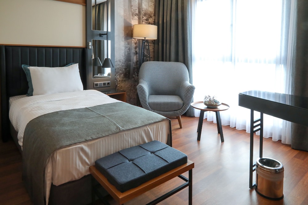 Expoist Hotel 23/67
