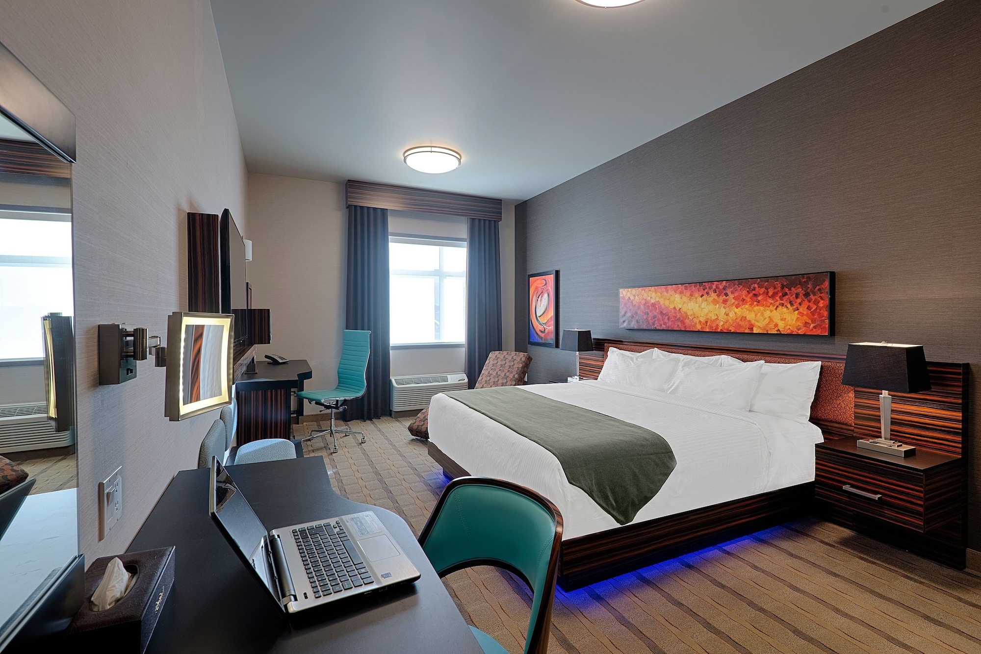 STANDARD, KING BED