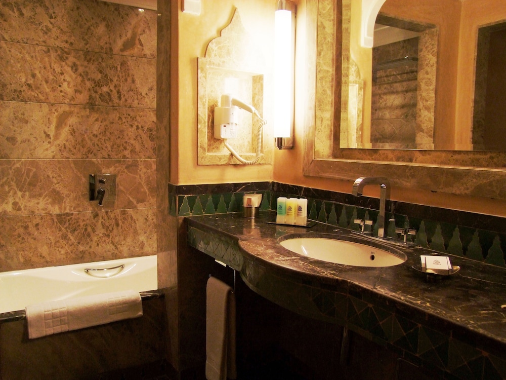 Palais Faraj Suites And Spa 18/53