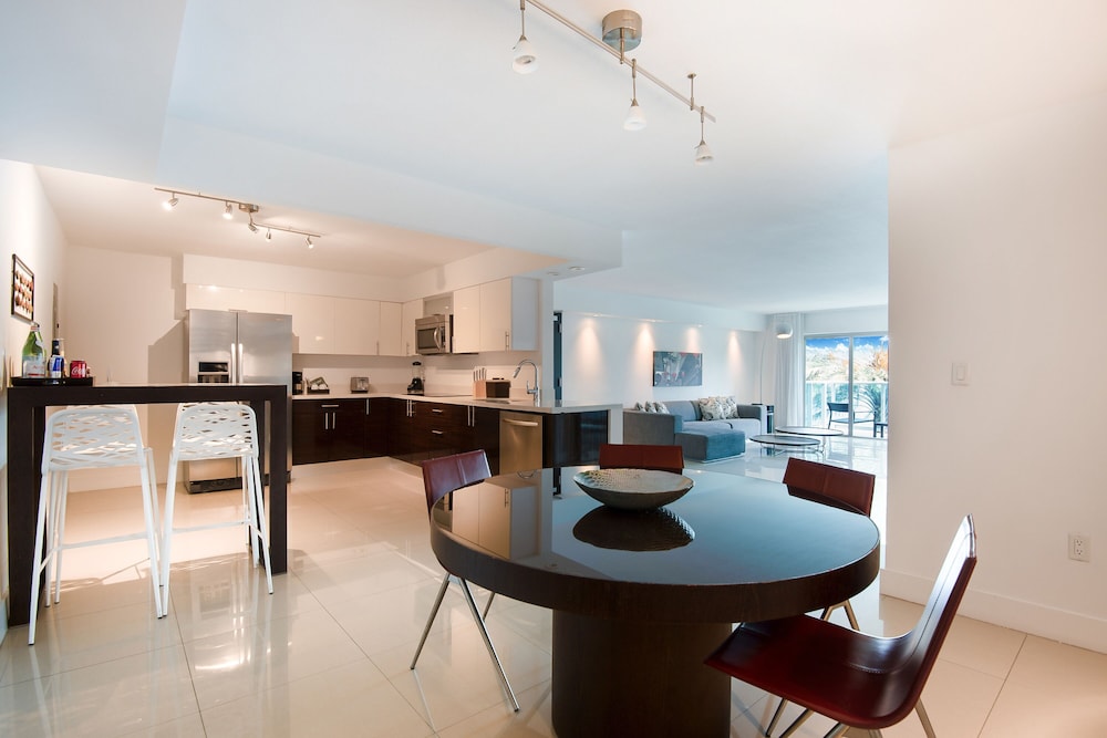 Beach Haus Bal Harbour 58/76