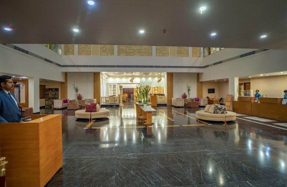 Radiant Globus Hotel 40/55