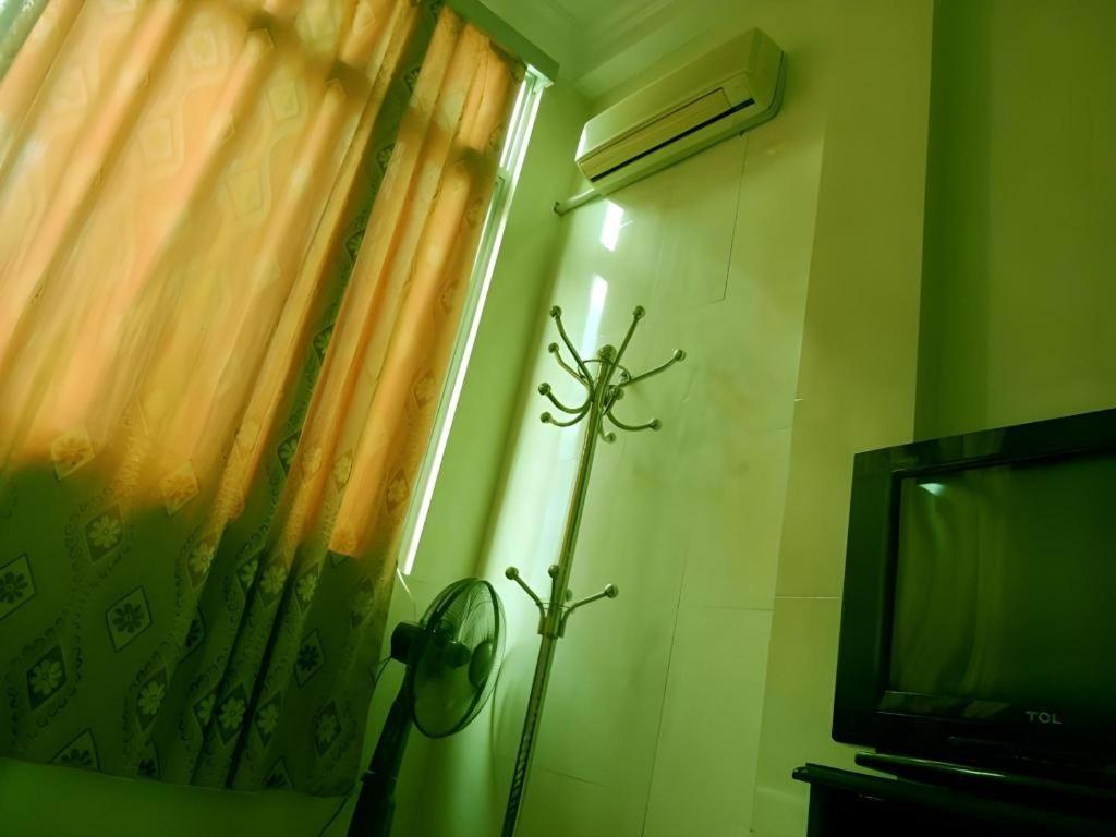 Ha Long Happy Hostel - Adults Only 16/26