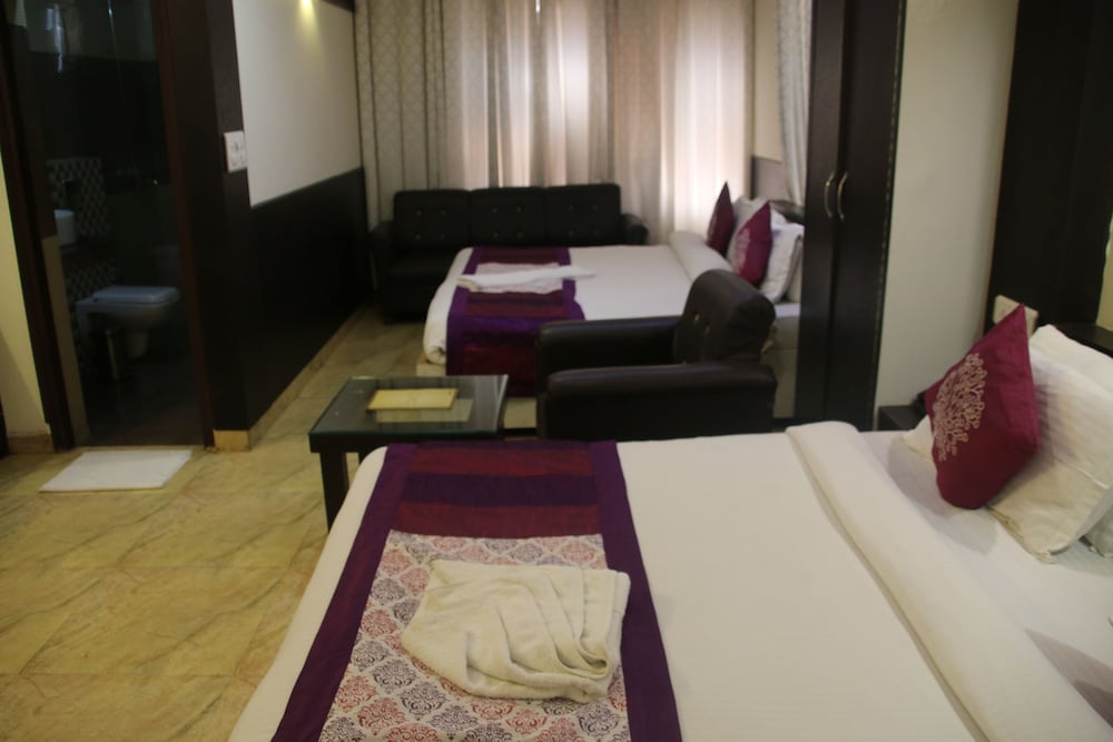 One Earth GG Regency Amritsar 14/34