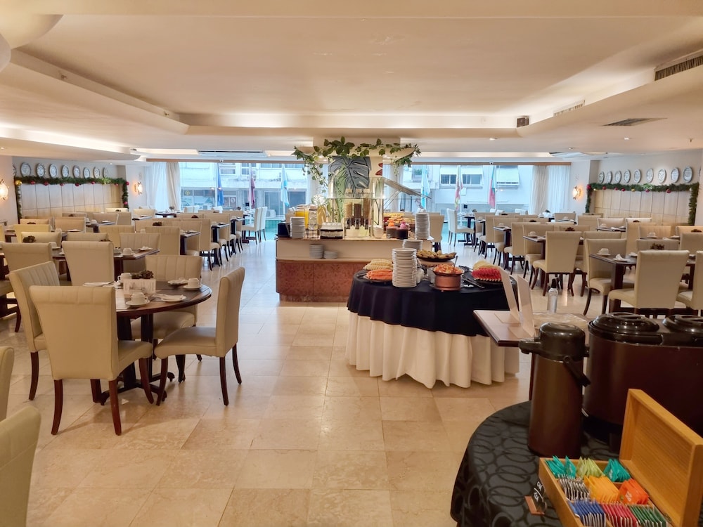 Mirasol Copacabana Hotel 24/30