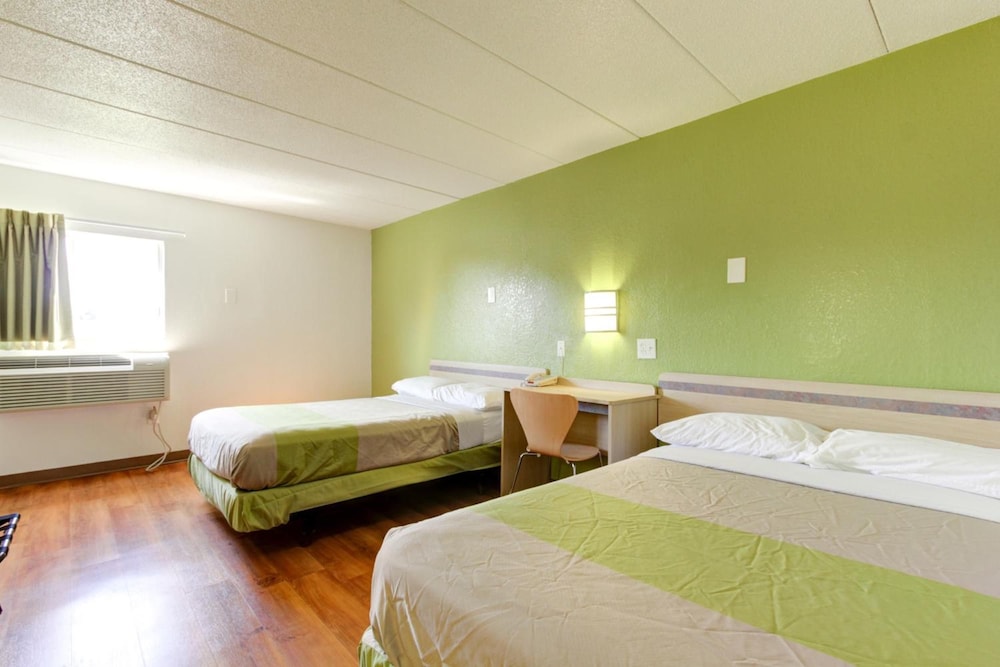 Motel6 Portland, ME 37/66