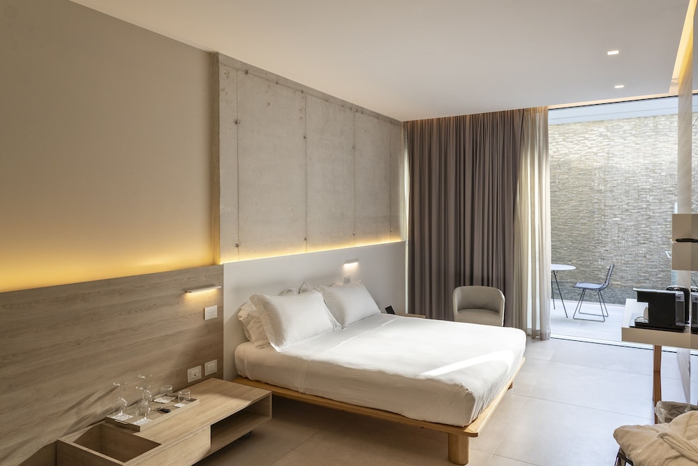 Posia Luxury Retreat And Spa 10/78