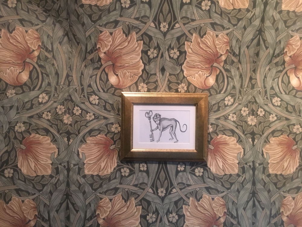 Morris Hotel 31/34