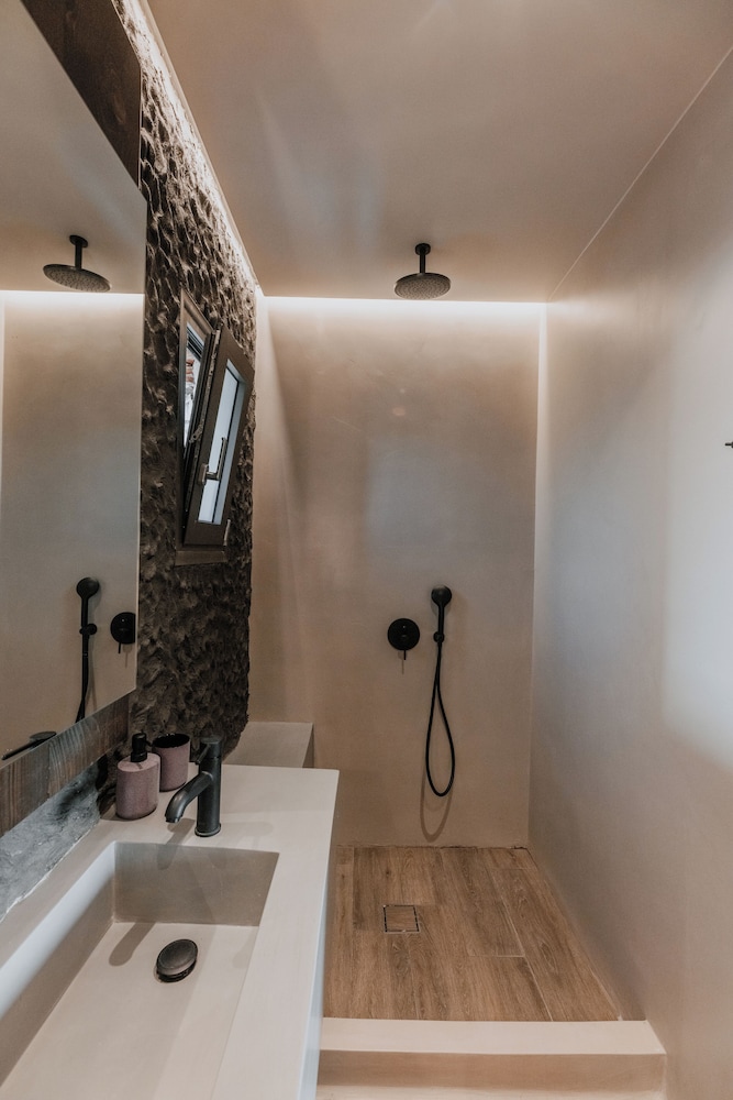 Onym Curated Villas 204/206