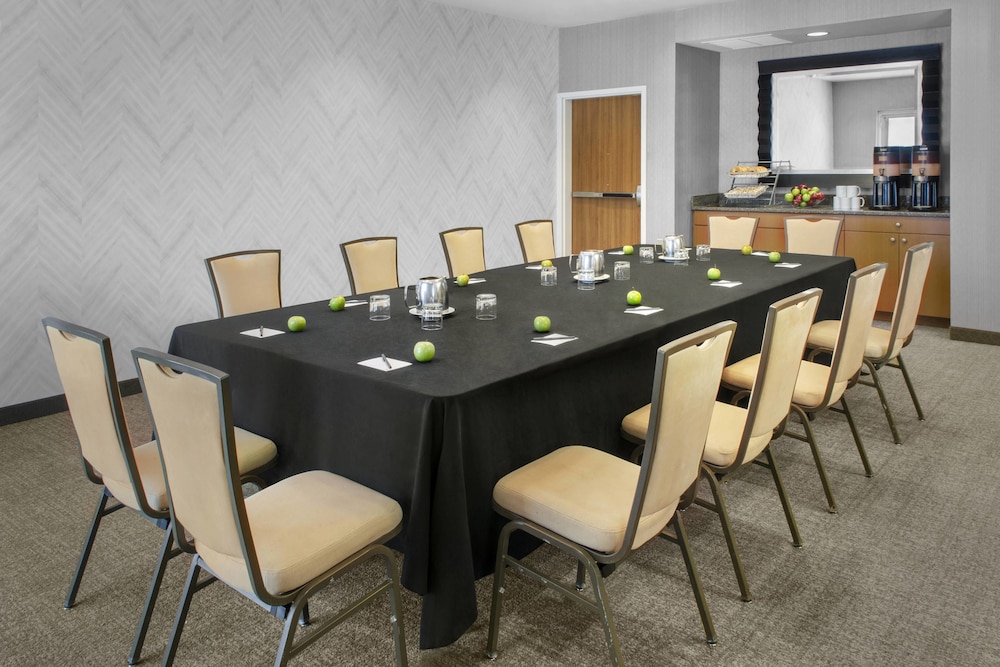 Springhill Suites By Marriott Long Island Brookhaven 17/21