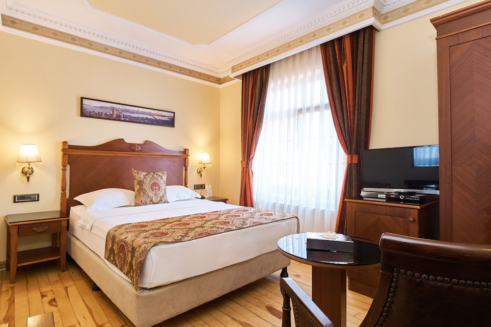 Best Western Empire Palace 10/40