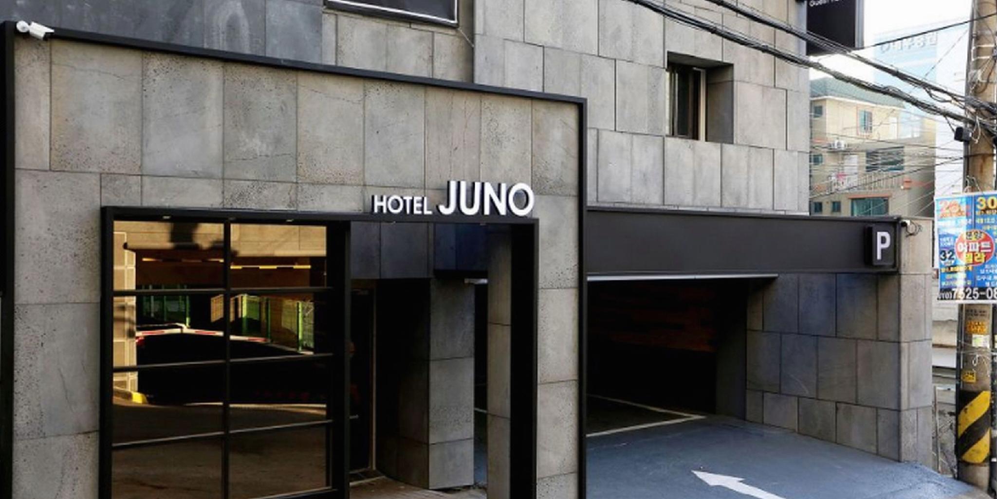 Hotel Juno 7/19